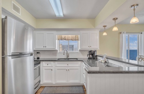 Atlantic Beach Condo | Direct Ocean Front! 3Bedroom/3 Bathroom! Incredible Views! North Myrtle Beach!