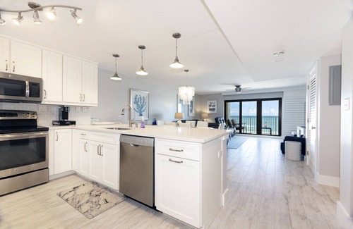 New Smyrna Beach Condo | Direct Oceanfront Condo 2 mi to Flagler Quiet Beach & Large Pool-Disc 4 Wk or Mo