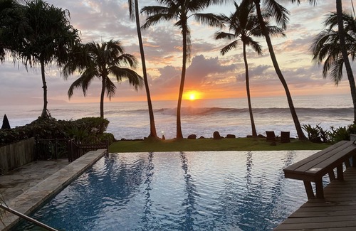 Waialee House | Direct Oceanfront Home w/private pool in exclusive neighborhood near Waimea Bay