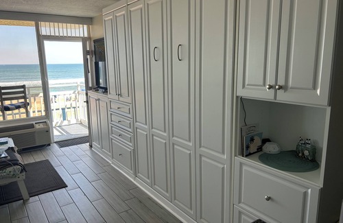 Ormond Beach Apartment | DIRECT Oceanfront Clean Comfy Studio Can’t get closer to the beach or pool!