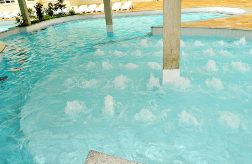 Prive das Caldas Apartment | Diroma Exclusive Com piscinas 24 horas todos os dias, ESTE HOTEL TEM A VERDADEIRA ÁGUA MEDICINAL CONTRA DORES NO CORPO Artrite, artrose, osteoporose e fibromialgia Fique livre do estresse com a maior sauna para hotel