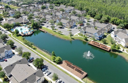 Venetian Bay Villages Villa | DISCOUNTED! Magnolia House 8pp 4bd-3ba Disney Universal