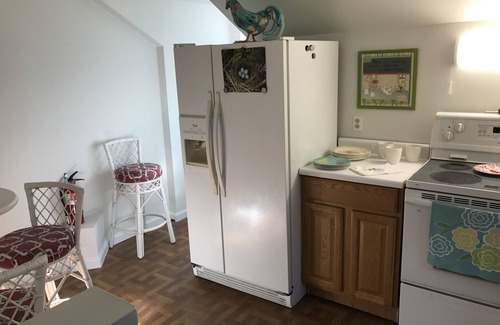 Port Royal Apartment | Discounted Rates! 2 miles to Parris Island and close to Sands Beach