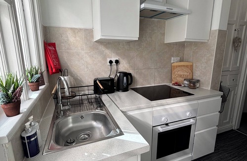 Doncaster House | Discounts/Family Contractors/FastWIFI FreeParking