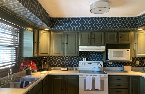 Elizabeth Apartment | Discover Elizabeth charm, just a quick 27-min drive away from Mississippi River