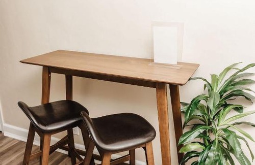 St. Louis Apartment | Discover St Louis in a Cozy APT with Pool and Gym