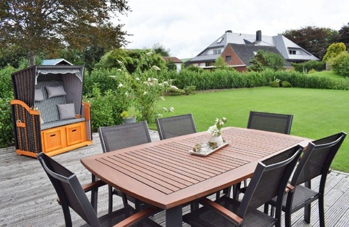 Aventoft House | "Discover Tranquility at Haus Frieda: Your Perfect Family Retreat!"