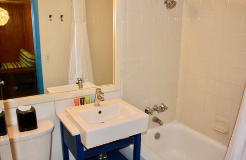 St. Pete Beach Resort | Dive Into Your Dream Vacation! Outdoor Pool, Near Tropicana Field!