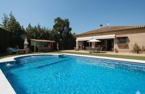 Gelves House | Divi Apartments Villa Reyes