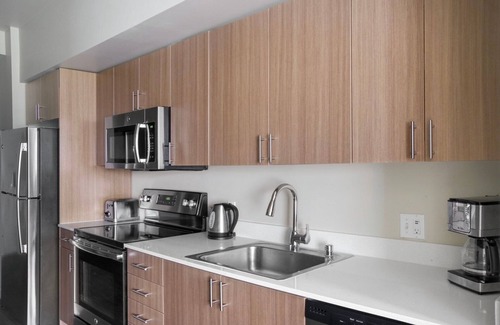 Northeast Bellevue Apartment | Divine Redmond Jr 1BR w/BBQ & Gym, nr Shopping, by Blueground