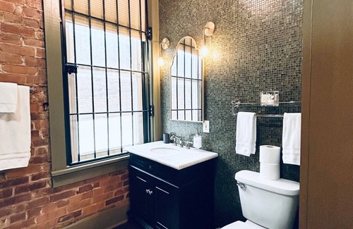 Sweetwater Apartment | Dixon Suite at Remedies Inn Boutique Hotel. Private room, bath and kitchenette.