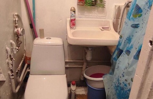 Obolons'kyi District Apartment | Dnipro Heroes House in Київ