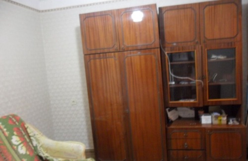 Obolons'kyi District Apartment | Dnipro Heroes Station House in Київ