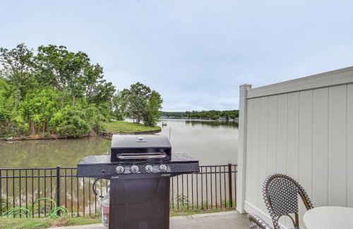 Greenwood House | Dock Access Pet-Friendly Lake Greenwood Gem!