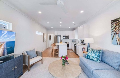 Georgetown House | Dock and Dwell at the Winyah Bay Club, Pool, Outdoor Lounge/Grill and Boat Slip included!