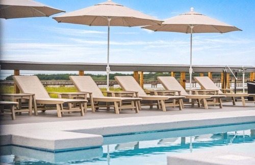 Georgetown House | Dock and Dwell at the Winyah Bay Club, Pool, Outdoor Lounge/Grill and Boat Slip included!