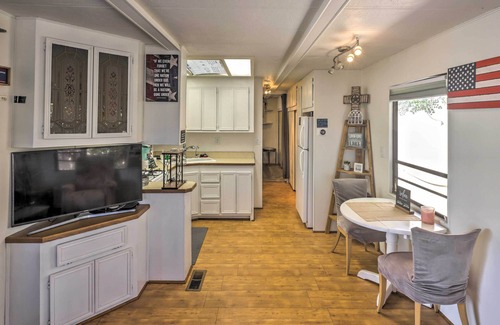 Lake Havasu City Cottage | Dock & Beach Access: Cozy Lake Havasu City Home!