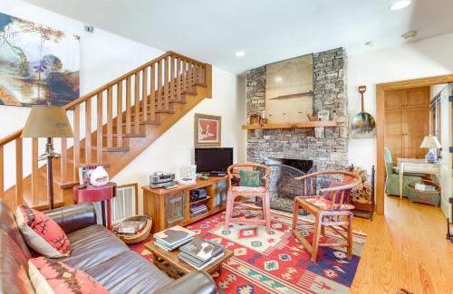 Argo House | Dock, Canoe and Patio Lakeside Cottage in Alabama