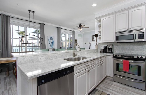 Clearwater Beach Condo | Dockside Duo-Two Side-by-Side Waterfront Condos! Views, Parking, Balcony, Pool!