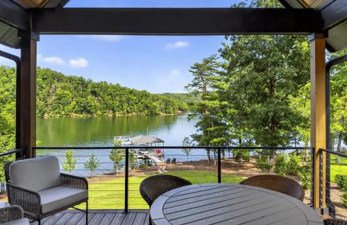 Marion House | Dockside of the Moon