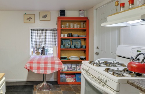 Cold Springs Cottage | Dodge Ridge Pinecrest Mountain Cabin: Near Hiking!