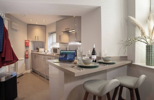 Ambleside Apartment | Dog friendly apartment with Sky TV by LetMeStay