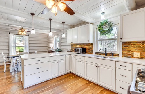 Hiawassee Cabin | Dog-Friendly Hiawassee Cabin Near Lake & Hiking