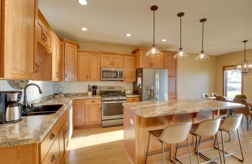 Lake Park House | Dog-Friendly! Silver Lake Escape Near Boat Ramp