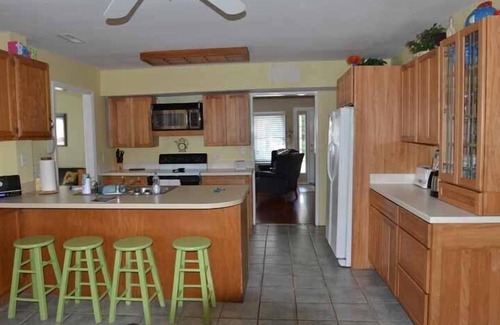 Isle of Palms House | 🏝DOG FRIENDLY SUMMER and FALL VACATION Isle of Palms, South Carolina 🏝️