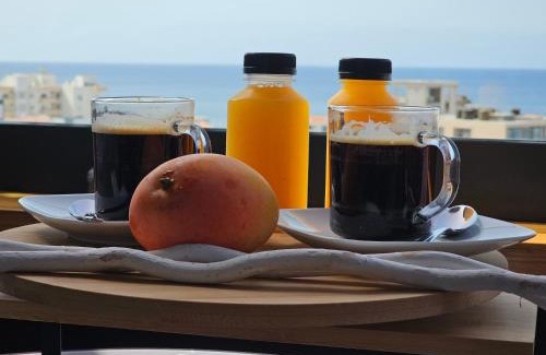 Praia Apartment | Dolce Waves Luxe Petit Déjeuner Jacuzzi Design et Vue Mer