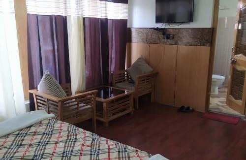 Leh House | Dolma Guest House Ladakh by LexStays