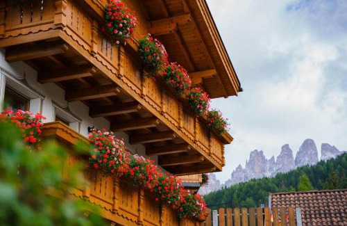 Funes Apartment | Dolomiten Home