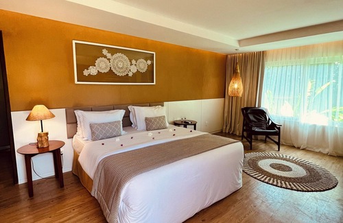 Floresta Velha Hotel | Dolphin Hotel