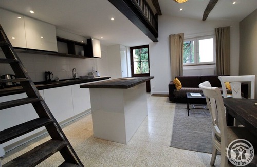 Les Echets House | Domaine Albert - Pommiers