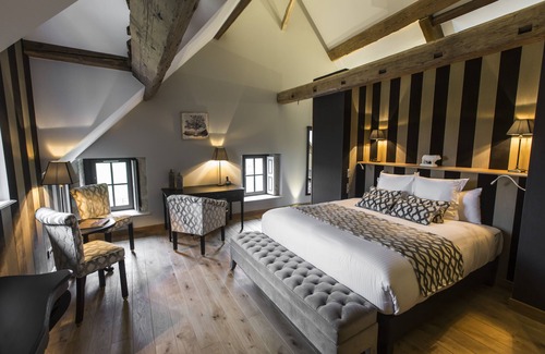 Saint-Jean-de-Trezy Hotel | Domaine de Rymska & Spa - Relais & Châteaux