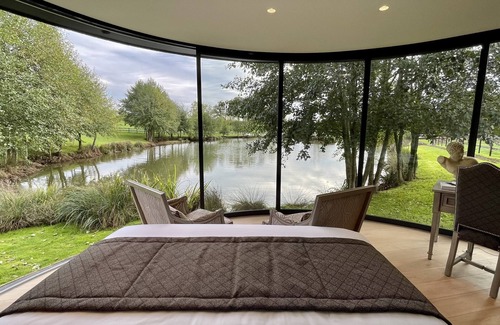 Saint-Jean-de-Trezy Hotel | Domaine de Rymska & Spa - Relais & Châteaux