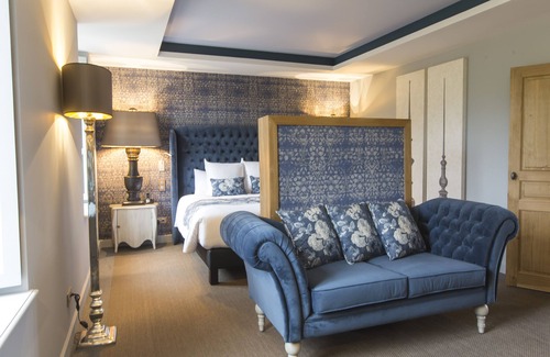 Saint-Jean-de-Trezy Hotel | Domaine de Rymska & Spa - Relais & Châteaux