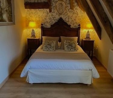 Camps-Saint-Mathurin-Leobazel House | Domaine du Vidal