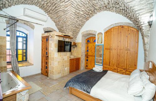 Artists Colony Villa | Domed Villa with Terrace and View - Old City Tzfat