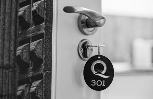 Santiago Apartment | Domus Seleqtia Plaza de Santiago