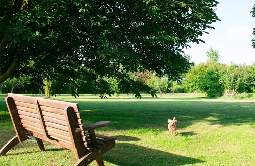 Sudbury Cottage | Dons Barn - A romantic holiday cottage with beautiful, beamed interiors. Wow.