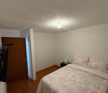 Engativa House | Dorado Inn - Cerca al Aeropuerto - Habitación 301