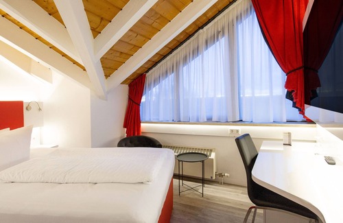 Unterbach Hotel | DORMERO Hotel Düsseldorf