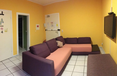 Kaarst Apartment | Dormitorium 2, near Düsseldorf, Krefeld, Mönchengladbach, Neuss, no party house