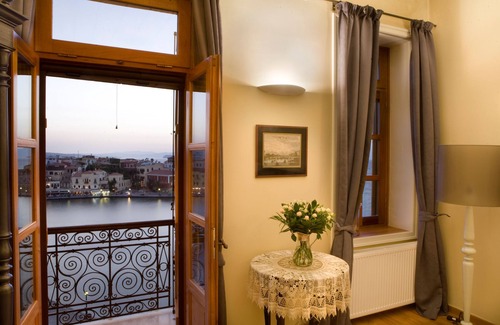 Old Town Apartment | Dorothy's Dream: amazing view, history and luxury