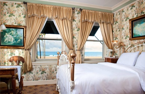 West Newport Bed & Breakfast | Dorymans Oceanfront Inn