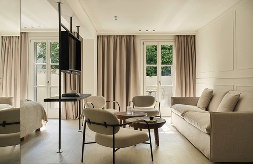 Pythagorion Hotel | Doryssa Theorem Hotel