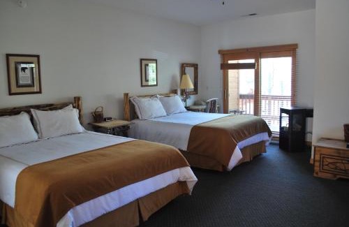 June Lake Resort | Double Eagle Resort and Spa