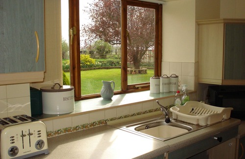 Lower Godney Bed & Breakfast | Double-gate Farm