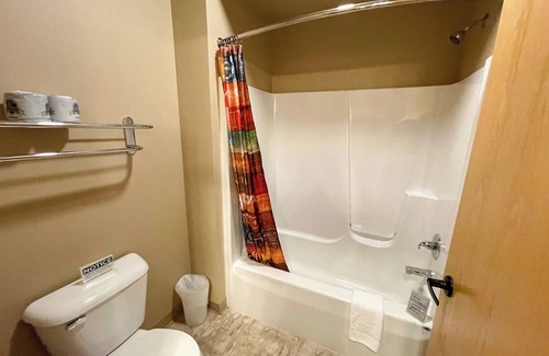 Spring Brook Hotel | Double Queen Hotel Room @ Spring Brook Resort